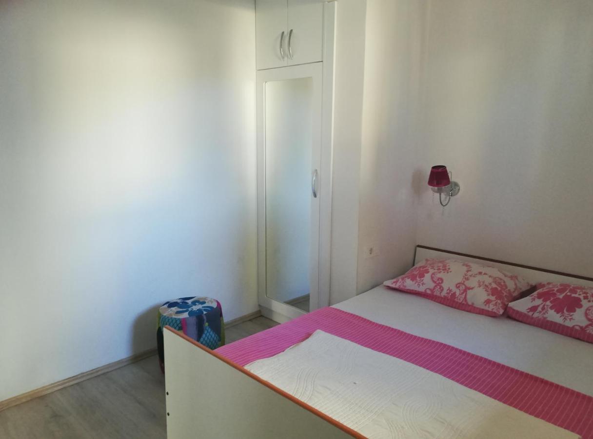 Apartmani Andrea Проманья Экстерьер фото